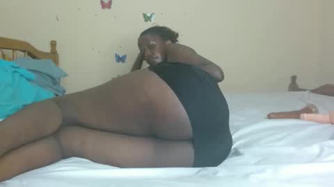 Snapshot of chocolatebony_ chatting on February 11, 7:05 pm chocolatebony_ online show from February 11, 7:05 pm