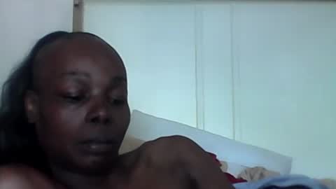 chocolatedrop_ online show from June 11, 3:43 pm