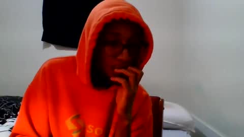 Chocolatinhermoso online show from February 7, 3:34 am