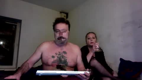 chowlabraiz38 online show from December 13, 12:42 am