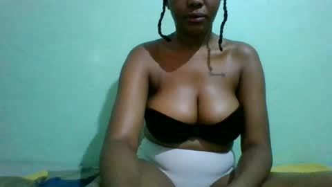 chr153087 online show from June 26, 5:13 am
