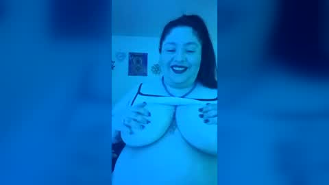 chris11223344555 online show from July 25, 11:34 pm