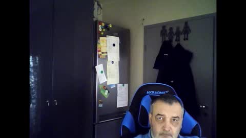 Chris online show from February 22, 9:46 am