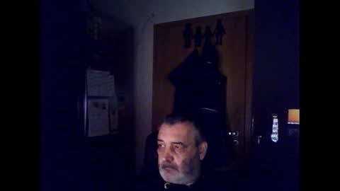 Snapshot of chris250268 chatting on December 30, 7:04 am Chris online show from December 30, 7:04 am
