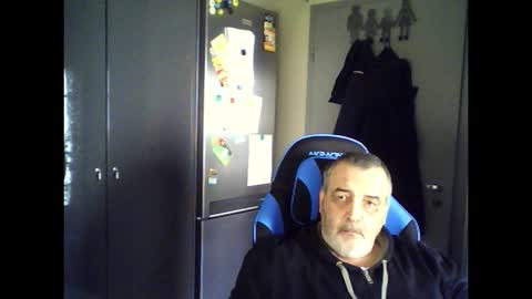 Chris online show from March 27, 11:22 am