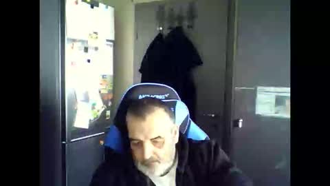 Snapshot of chris250268 chatting on September 19, 10:19 am Chris online show from September 19, 10:19 am