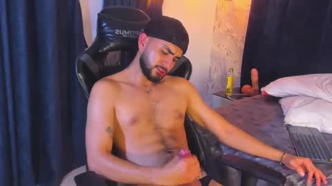 chris_blackwood online show from February 7, 9:26 am