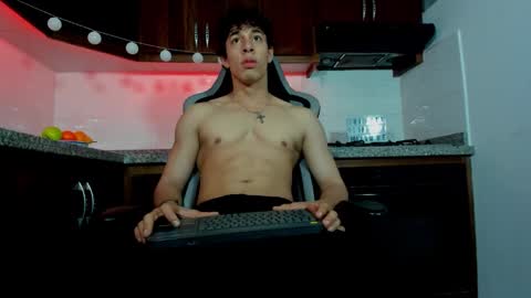 Chris Evans online show from January 31, 8:17 pm