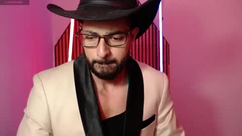 cris         Twitter magnum101010 insta magnumc20 online show from March 27, 11:00 am