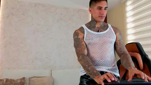 chris reilly online show from June 3, 1:58 pm