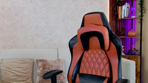 chris reilly online show from March 8, 3:49 pm