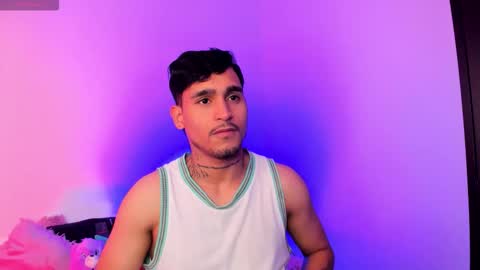 Christian Wang online show from December 2, 6:50 pm