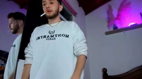 Snapshot of chrisstianford chatting on October 29, 8:16 am Hi dont forguet to follow me    online show from October 29, 8:16 am