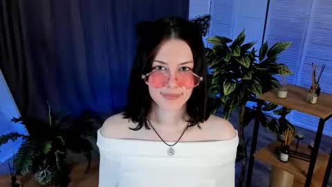 christaschrecongost online show from February 28, 6:12 pm