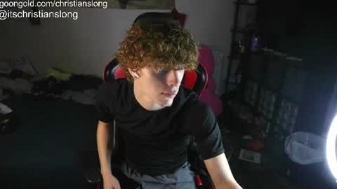 christianslong online show from July 31, 12:33 am