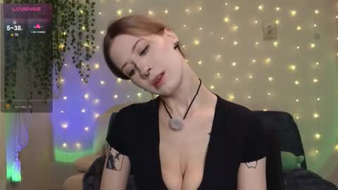 christy memeow online show from September 12, 3:58 pm