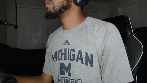 ChrisVacherx online show from September 12, 2:46 am