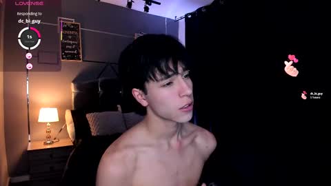 Snapshot of chrristopher77 chatting on September 13, 8:22 pm chrristopher77 online show from September 13, 8:22 pm