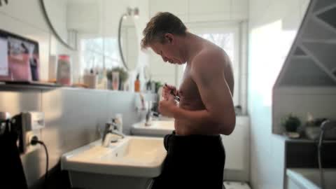 ChrisBang online show from March 4, 7:27 am