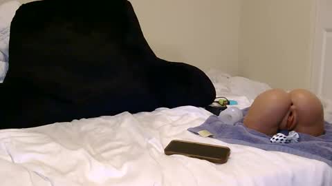 chuck5566 online show from December 16, 5:14 am