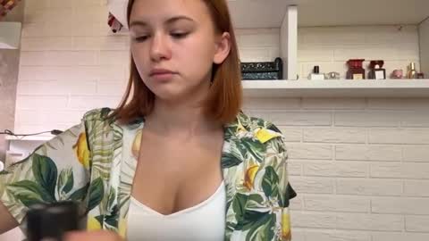 Ann online show from April 7, 1:02 pm