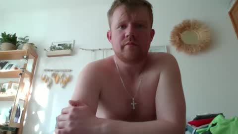 ciasnsyrize1996 online show from March 4, 1:38 pm