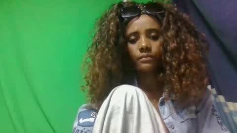 ciciazzhh online show from May 10, 3:18 pm