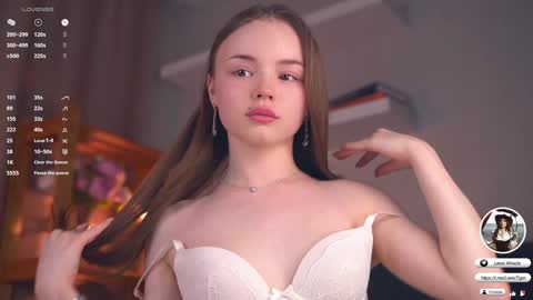   L  online show from October 7, 5:20 pm