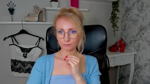 Cinderella online show from March 27, 8:26 am