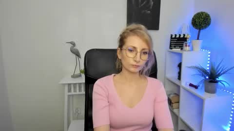 Cinderella online show from February 17, 6:45 am