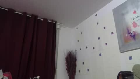 cinthia2525 online show from November 18, 4:43 pm