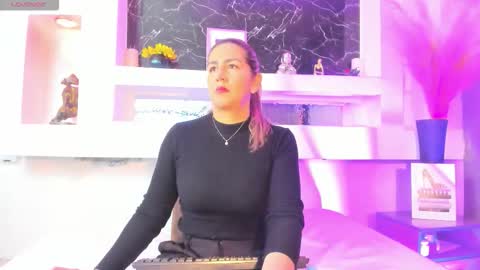 Cinthya  online show from March 12, 12:20 pm