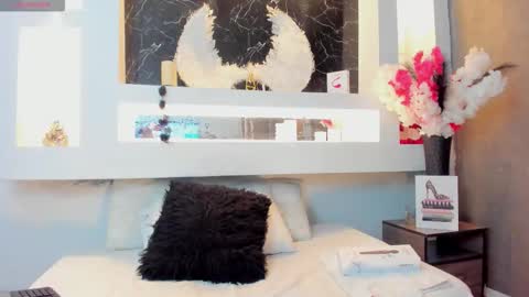 Cinthya  online show from September 30, 12:26 pm