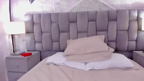 CintiaCollins  online show from January 30, 12:18 am