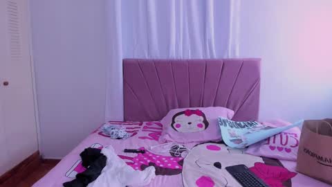 CintiaCollins  online show from January 14, 7:44 pm