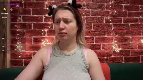 citrusblissss online show from December 23, 2:18 am