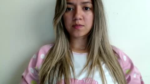 clair_of online show from April 13, 5:39 pm