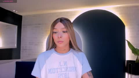 Claire Dawson online show from April 12, 11:09 pm