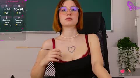 Claire online show from February 24, 3:37 pm