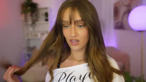 Clara smile online show from February 13, 7:50 pm