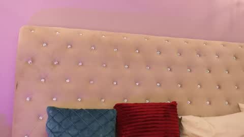 Clara online show from February 5, 8:07 am