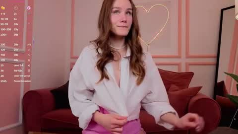 Claire online show from April 18, 7:07 pm