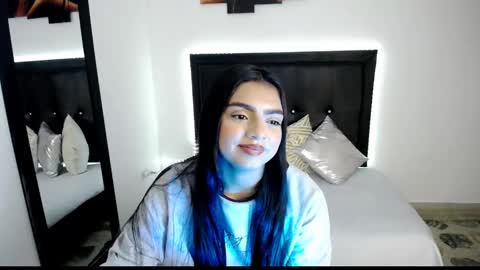 clark__naahia online show from February 13, 12:21 pm