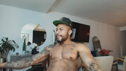 clark_strong online show from April 16, 11:40 pm