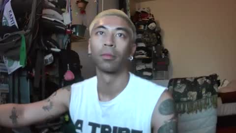 clarro online show from April 4, 11:56 pm