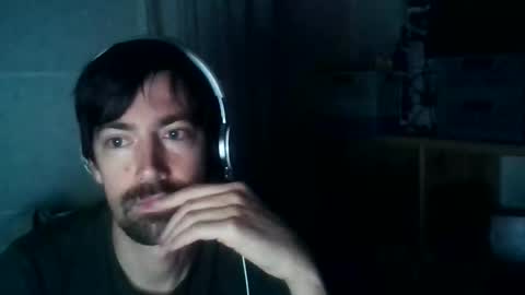 Snapshot of cleanwave chatting on October 12, 1:20 am Surfer-dude online show from October 12, 1:20 am