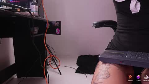 Cleo Adams online show from January 19, 5:06 am