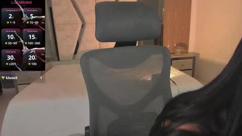 Cleo Adams online show from October 3, 5:27 am