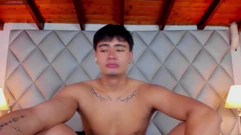 clement_reyes online show from November 25, 12:59 pm