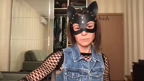 Snapshot of cleo_catra chatting on September 24, 4:47 pm cleo_catra online show from September 24, 4:47 pm